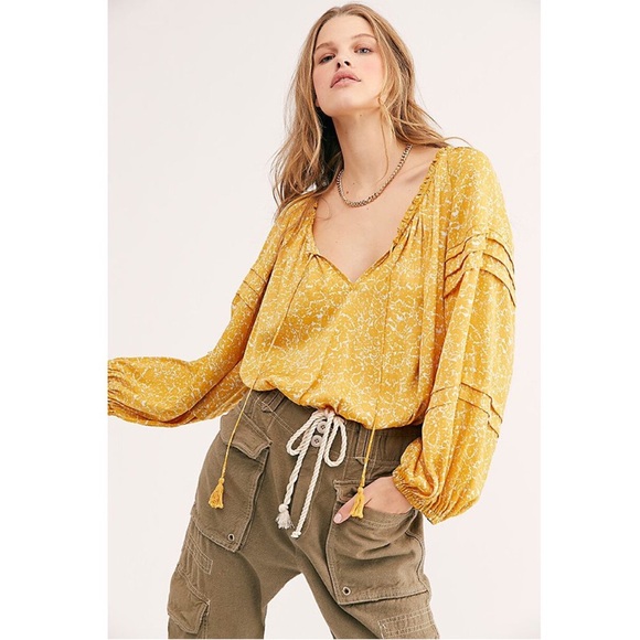 Free People All Tucks Printed Bodysuit Top - Picture 3 of 14